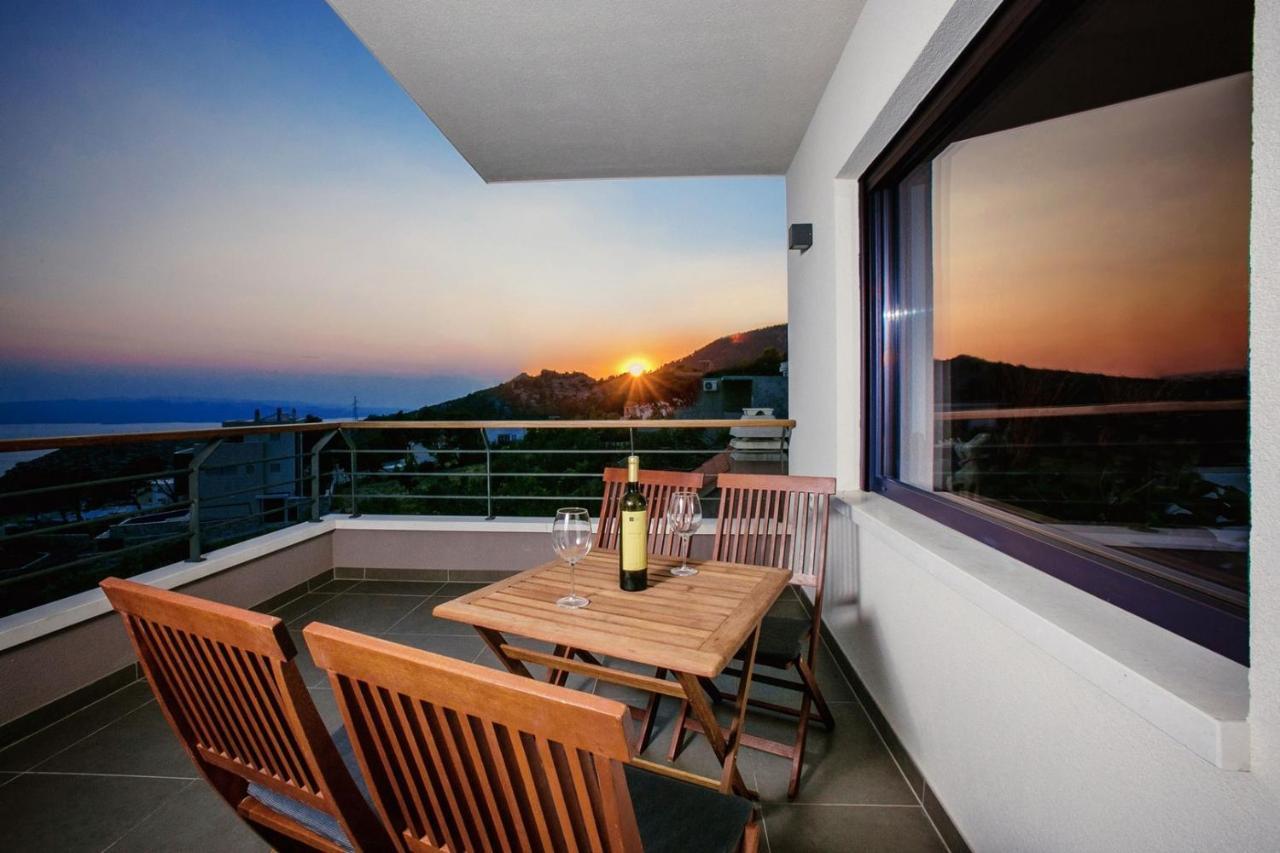 View A Luxury In Makarska, Heated Private Pool, Jacuzzi, Gym * Makarska
